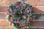 Frosted Berry Wreathclass=